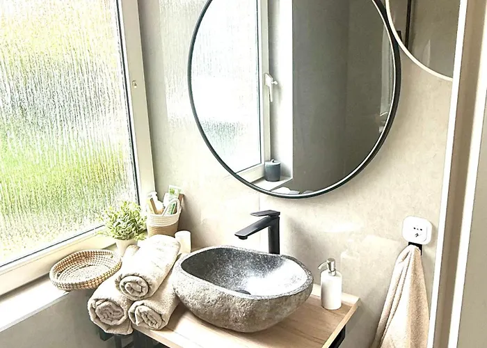 Wilhelmines Hafenliebe Am Park Mit Balkon, Netflix, & Privatparkplatz Daire Wilhelmshaven