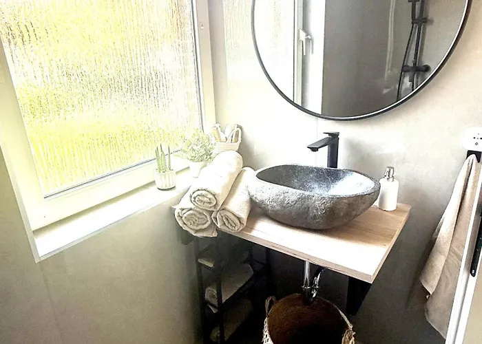 Wilhelmines Hafenliebe Am Park Mit Balkon, Netflix,&privatparkplatz
